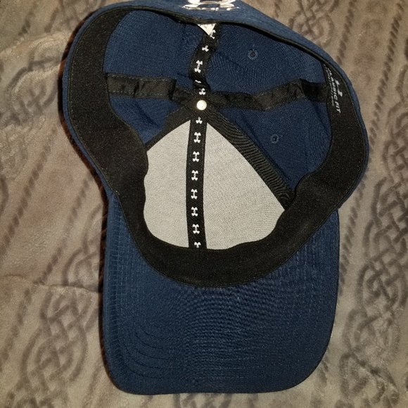 Under Armour Men's Classic Fit Ballcap  (Golf) - Picture 4 of 5